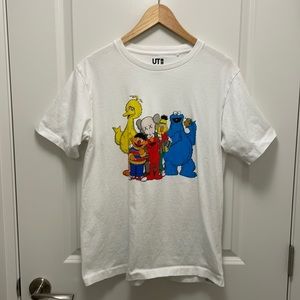 Uniqlo x KAWS tshirt